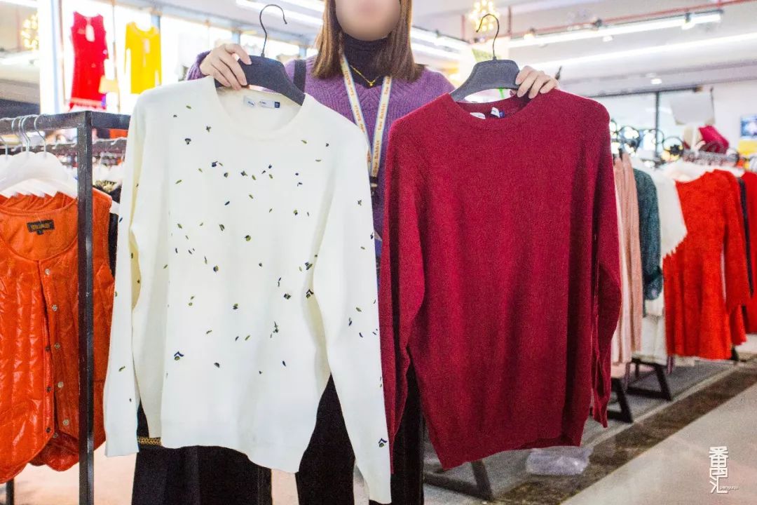 羽绒服工厂清仓100元150元,工厂羽绒服100元3-5件包邮到家