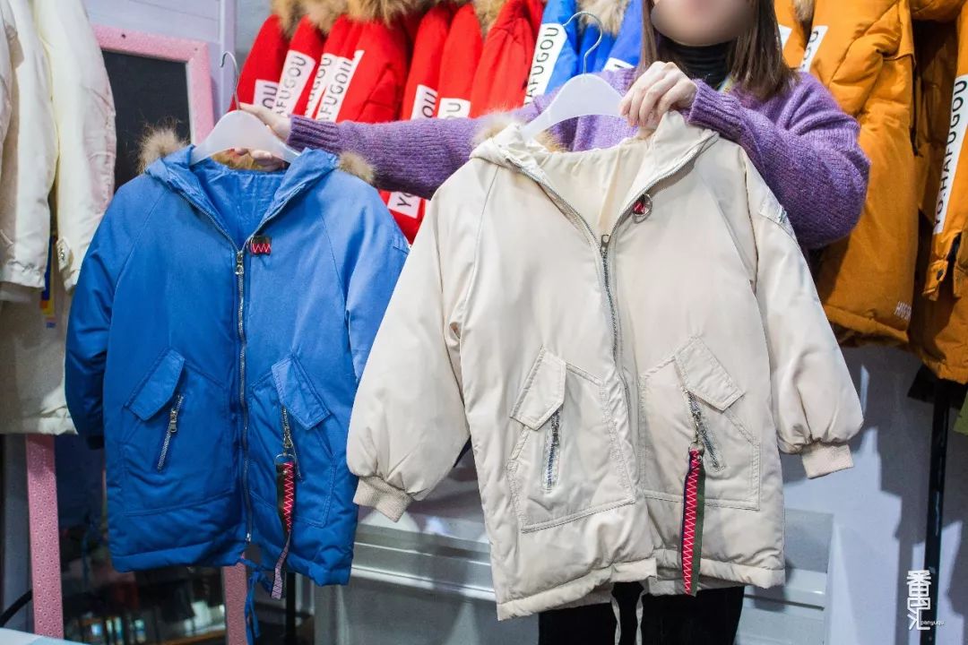 羽绒服工厂清仓100元150元,工厂羽绒服100元3-5件包邮到家