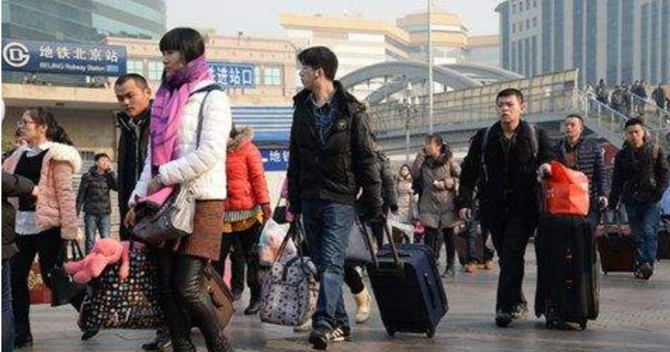 春运火车票今日起售抢票攻略收好,实用春运火车票明天开抢攻略收好