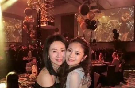 章子怡晕倒,章子怡脑溢血