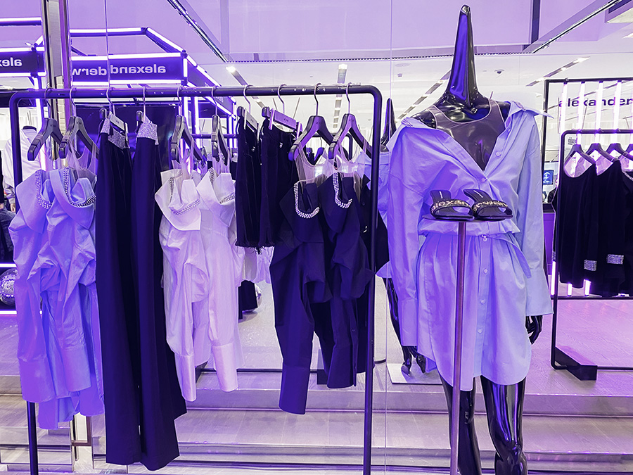 为合作胶囊系列造势，连卡佛和AlexanderWang在成都办了场“派对”