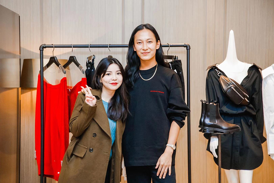 为合作胶囊系列造势,连卡佛和AlexanderWang在成都办了场“派对”