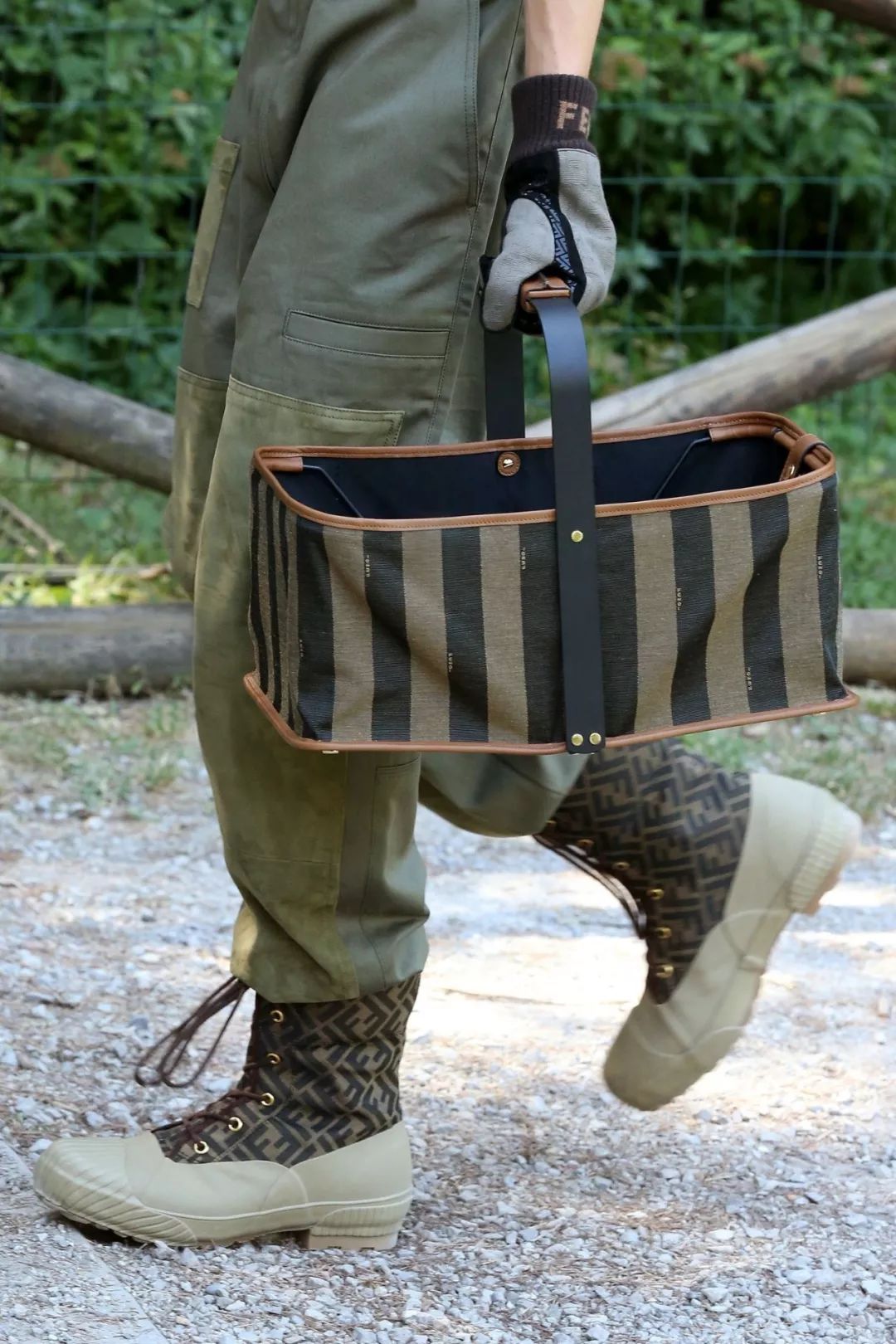 fendi最新,fendi最新消息