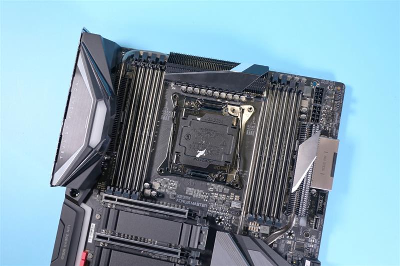 技嘉x299xaorusmaster开箱,技嘉AORUS主板怎么样
