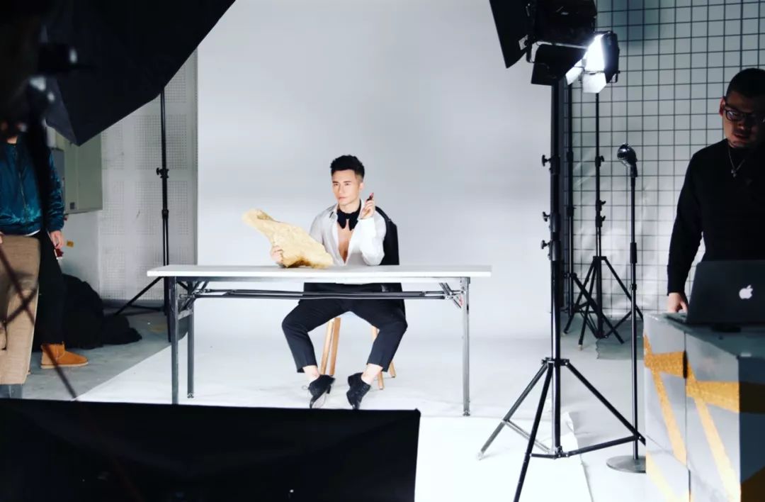 告别2019所有的遗憾和难过,告别2019拥抱新的一年