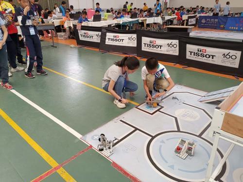 儿童创新机器人课程是学什么的,机器人课能培养孩子专注力吗