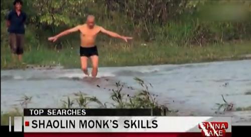 一哭二跪三出走外国网红：少林功夫太难学