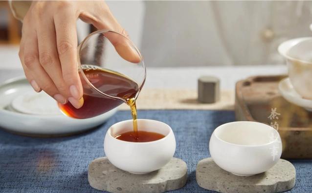 冬天清润降秋燥的茶,冬季健康养生多喝5款茶饮