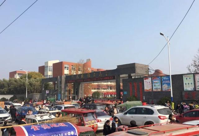 临颍颍川学校堵车,临颍高速堵车情况最新今天