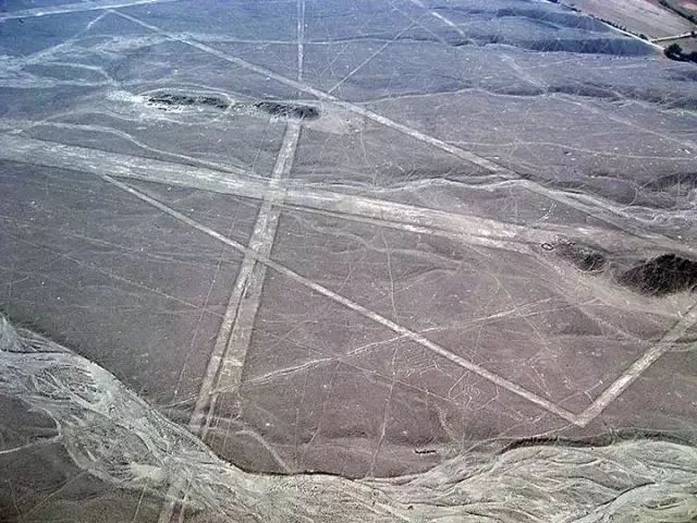 秋冬保暖潮牌穿搭,潮牌冬季港风女装炸街高级感外套