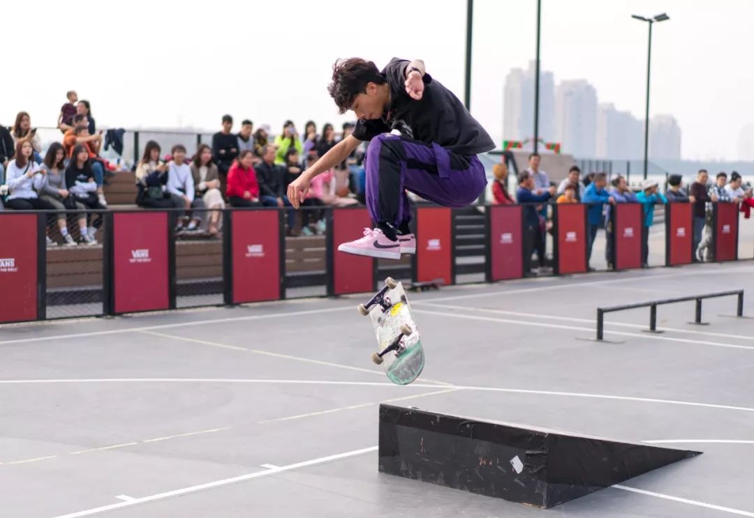 真·为滑板而生，传奇滑手SteveCaballero空降广州陪你重温与Vans经典的三十年