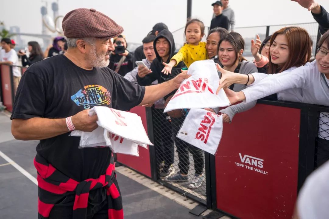 真·为滑板而生，传奇滑手SteveCaballero空降广州陪你重温与Vans经典的三十年