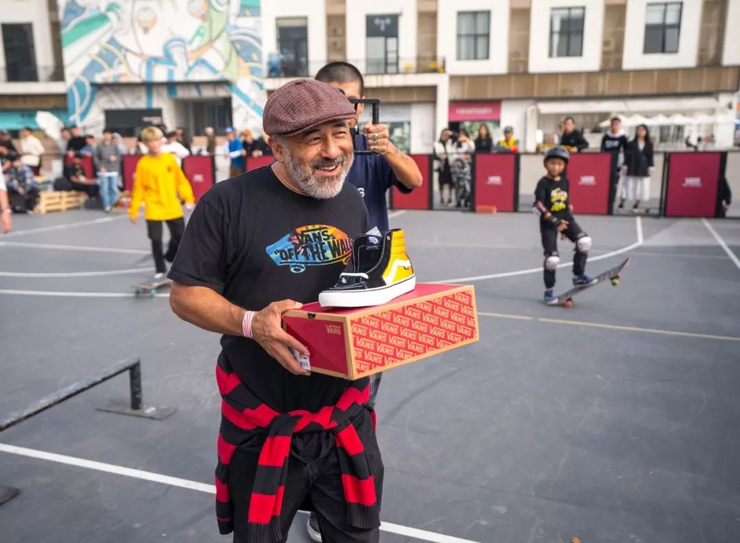 真·为滑板而生，传奇滑手SteveCaballero空降广州陪你重温与Vans经典的三十年