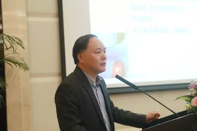 近视防控的最有效的三大方法,近视防控的常用方法与最新进展