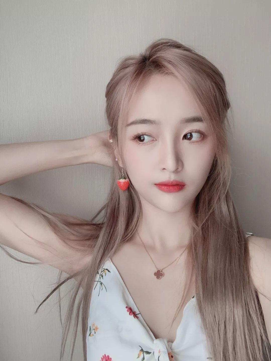 吴宣仪始于颜值忠于人品,创造101吴宣仪直男