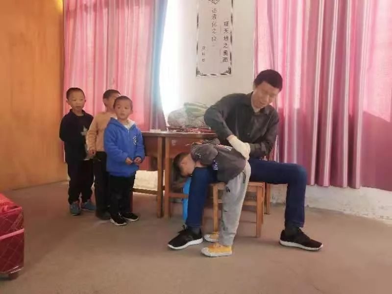 肛门痒有蛲虫子用什么药,小孩屁股痒有蛲虫怎么止痒