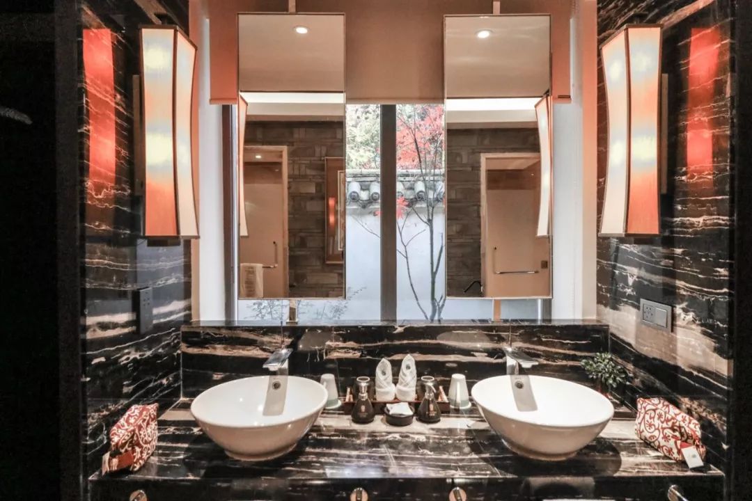 山水环抱、私汤入户|是时候造访全球首家悦榕庄温泉度假村了