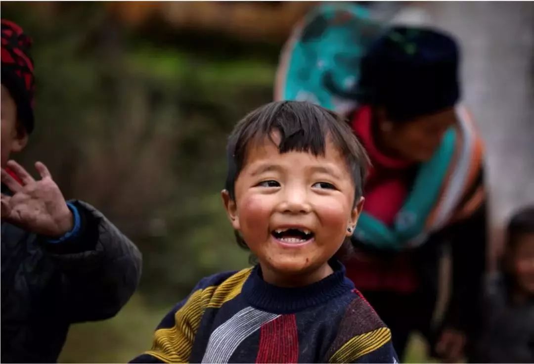 “风”带来了远山的呼唤——《风——在大巴山大凉山中的杨凯生》扶贫摄影展侧记