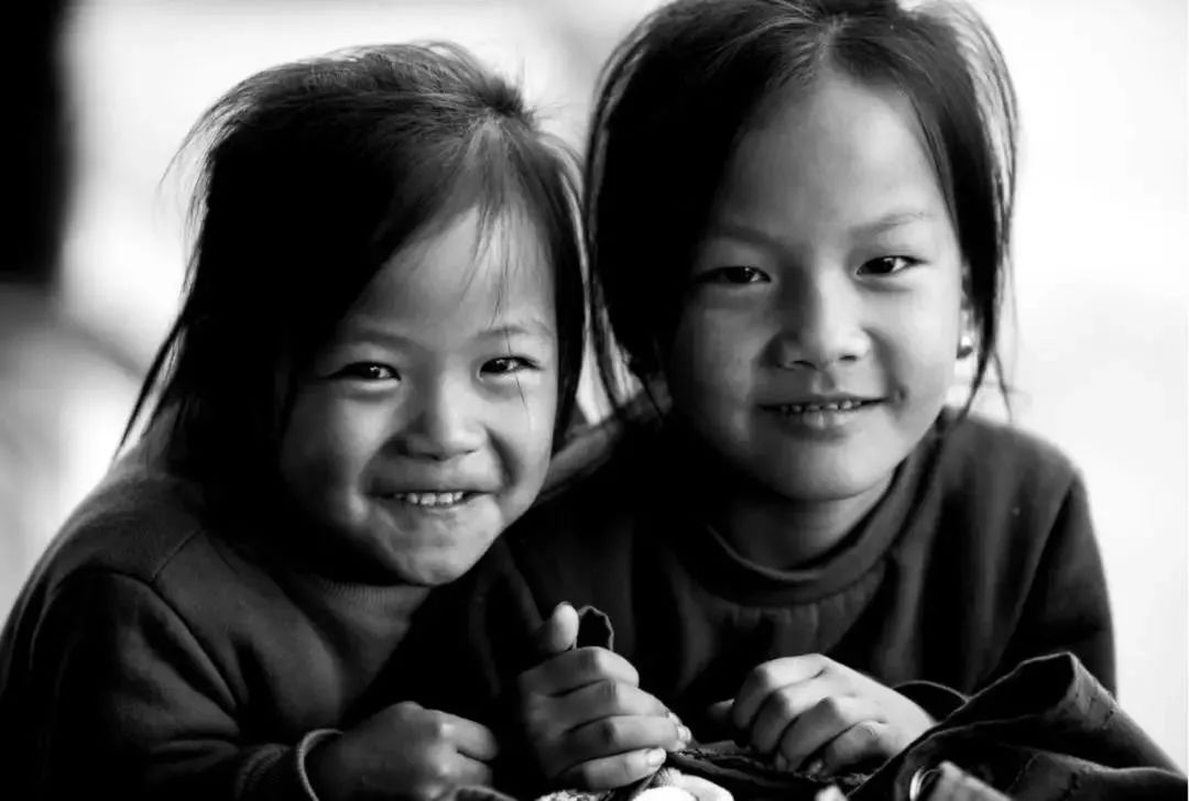 “风”带来了远山的呼唤——《风——在大巴山大凉山中的杨凯生》扶贫摄影展侧记