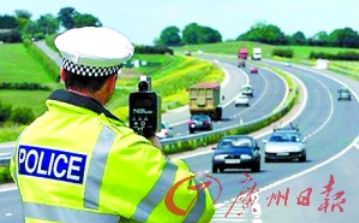 持国际驾照开车,持有境外驾照在国内开车