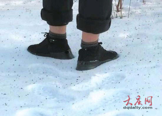 年轻人冬天露脚脖,年轻的时候露脚脖子有什么危害