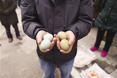 李化：没有中间商赚差价！山村土鸡蛋的代购书记