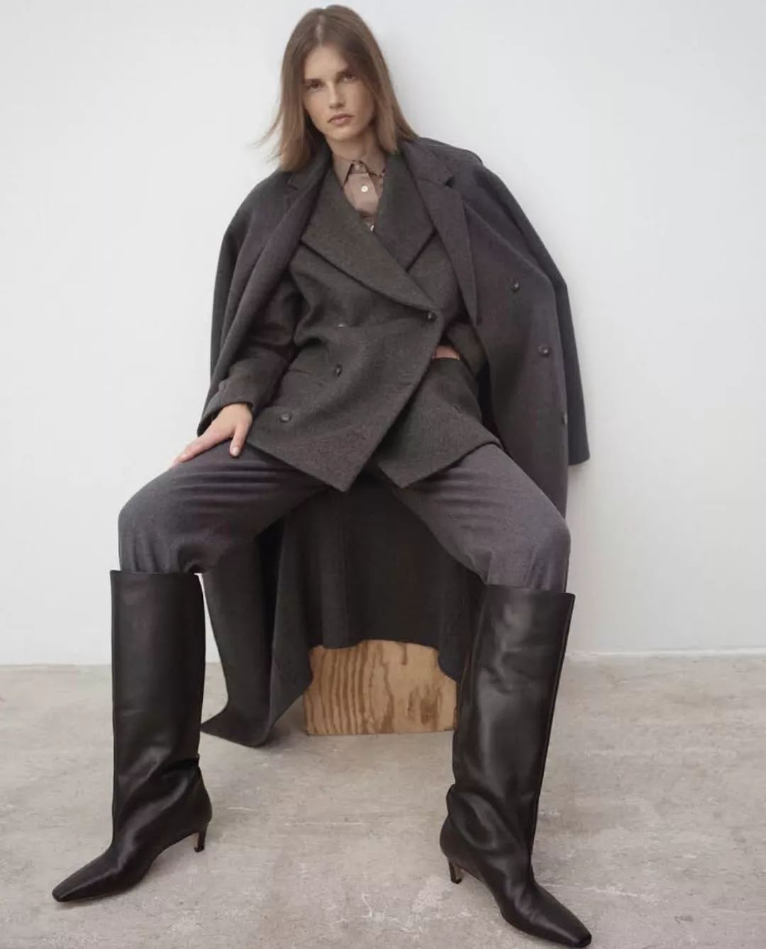 钟楚曦穿的黑色裙子,钟楚曦穿裙子