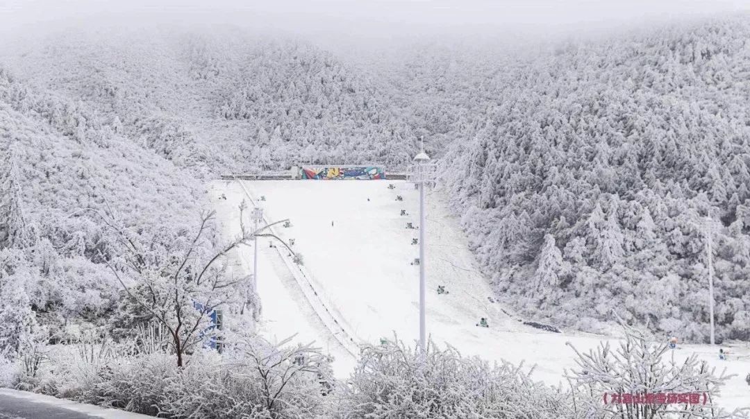 湖北最近的滑雪场,湖北哪的滑雪场有跳台
