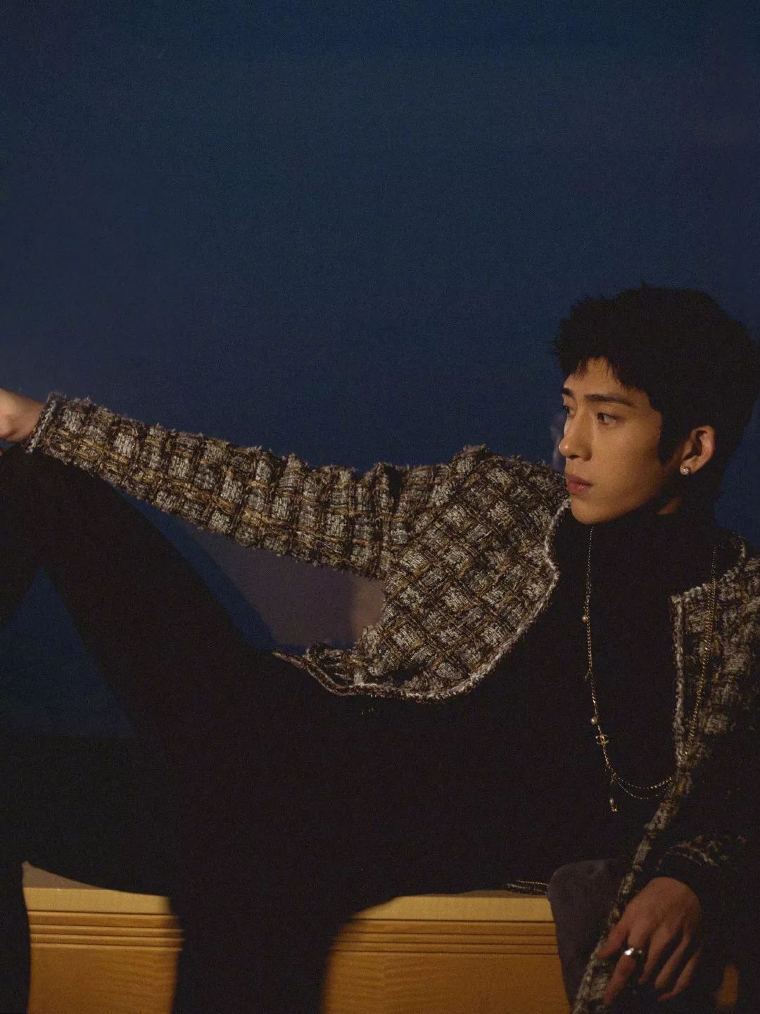 烦死了|你们这些男明星干嘛抢女装穿