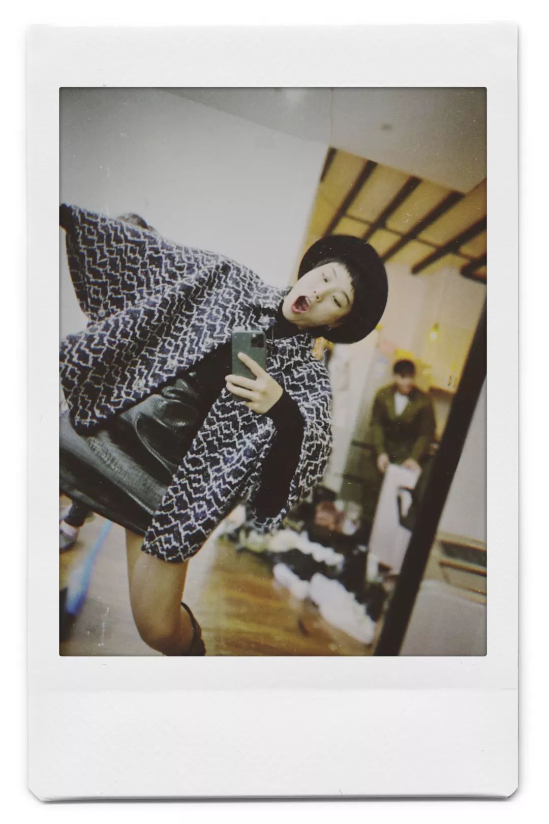 烦死了|你们这些男明星干嘛抢女装穿