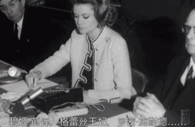 烦死了|你们这些男明星干嘛抢女装穿