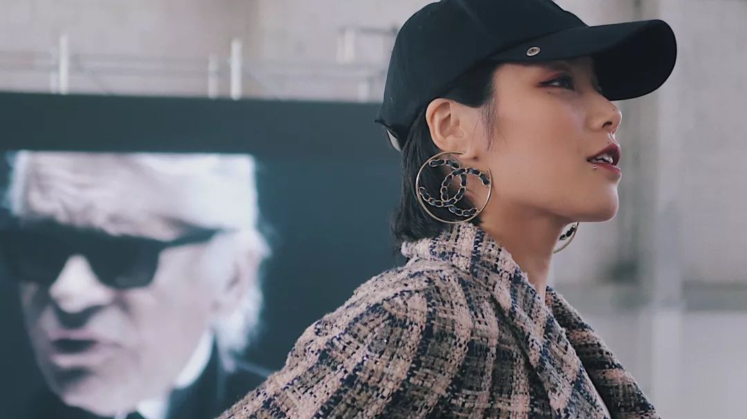 烦死了|你们这些男明星干嘛抢女装穿