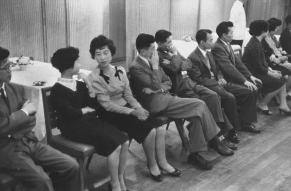 为什么日本男人看起来年轻,日本男人为啥有魅力