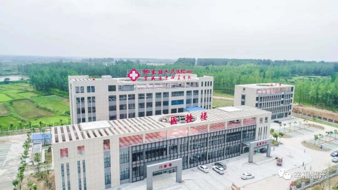 县人民医院建筑面积3万平米,总建筑面积12万多平方米