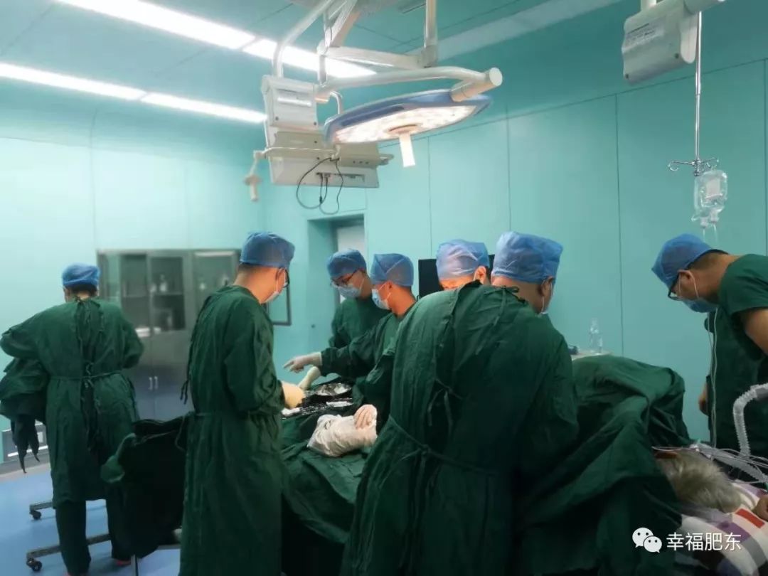 县人民医院建筑面积3万平米,总建筑面积12万多平方米