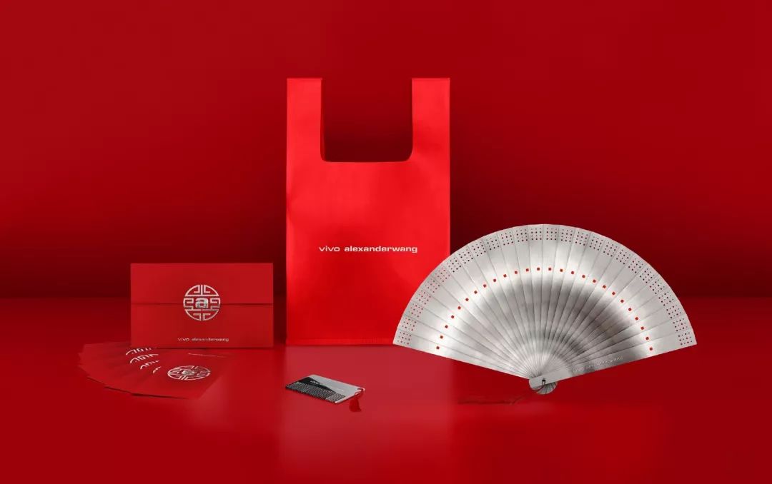 刘雯圈内好友,终于知道刘雯为什么这么红了