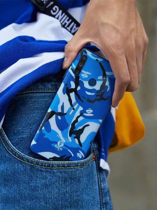 刘雯圈内好友,终于知道刘雯为什么这么红了