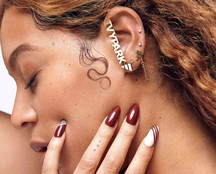 刘雯圈内好友,终于知道刘雯为什么这么红了