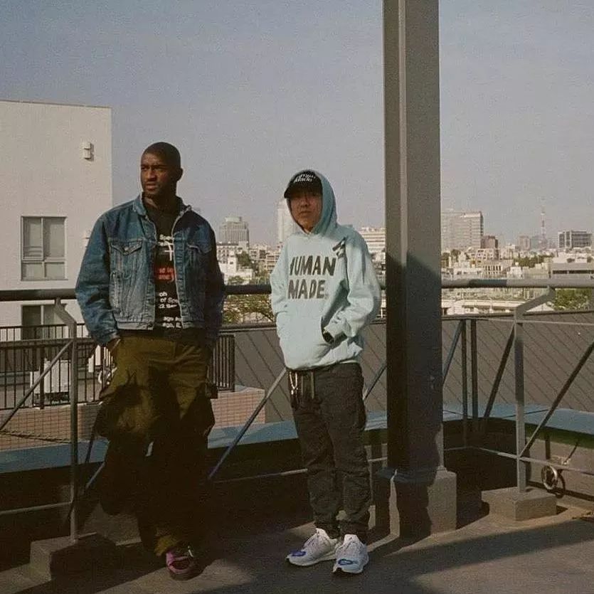 刘雯圈内好友,终于知道刘雯为什么这么红了