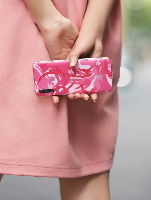 刘雯圈内好友,终于知道刘雯为什么这么红了