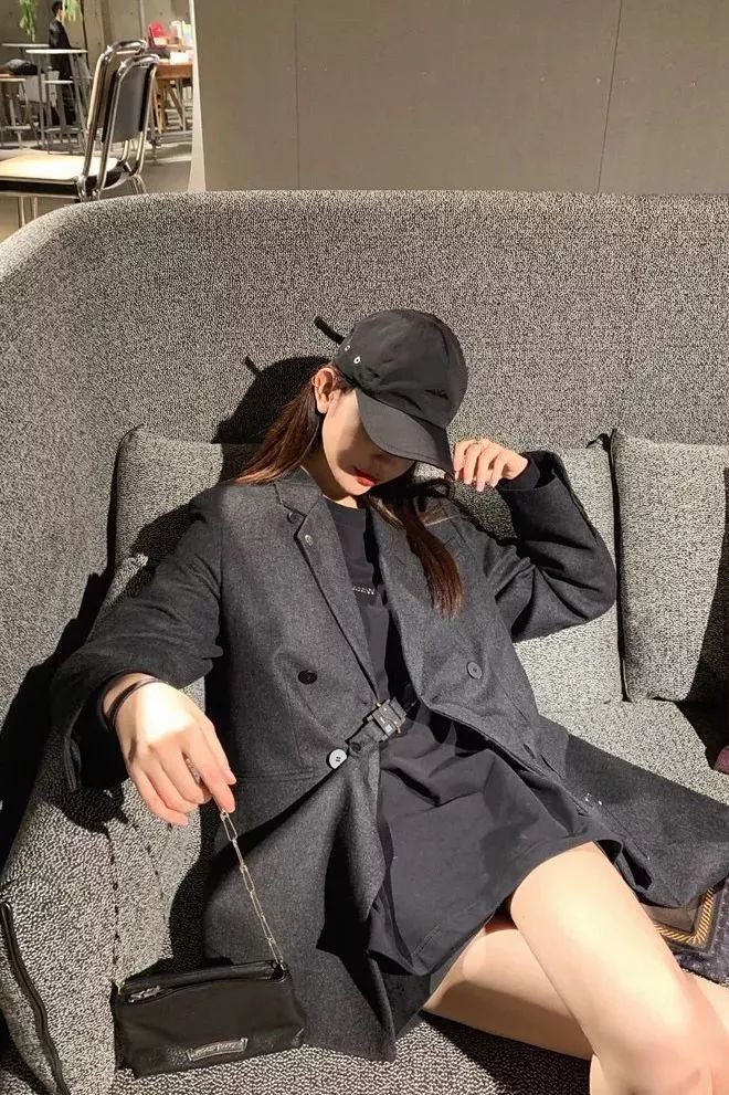 刘雯圈内好友,终于知道刘雯为什么这么红了