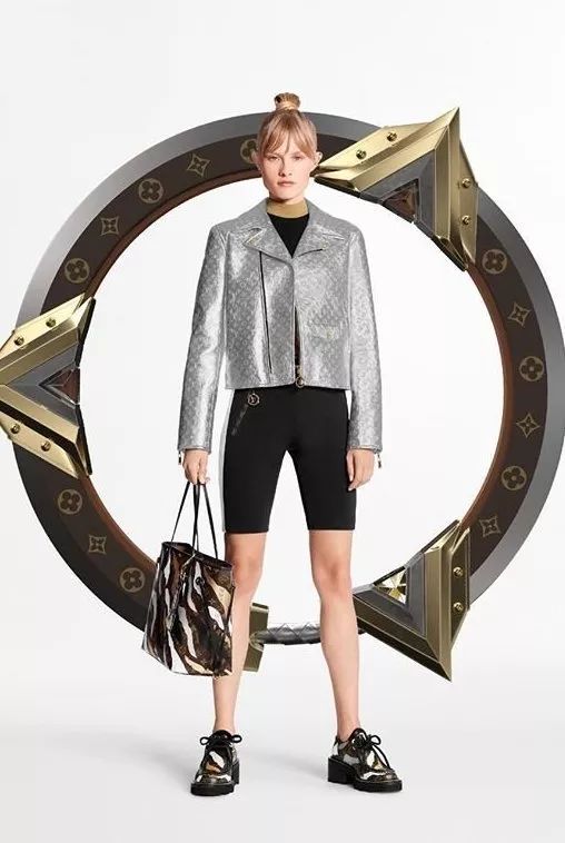 刘雯圈内好友,终于知道刘雯为什么这么红了