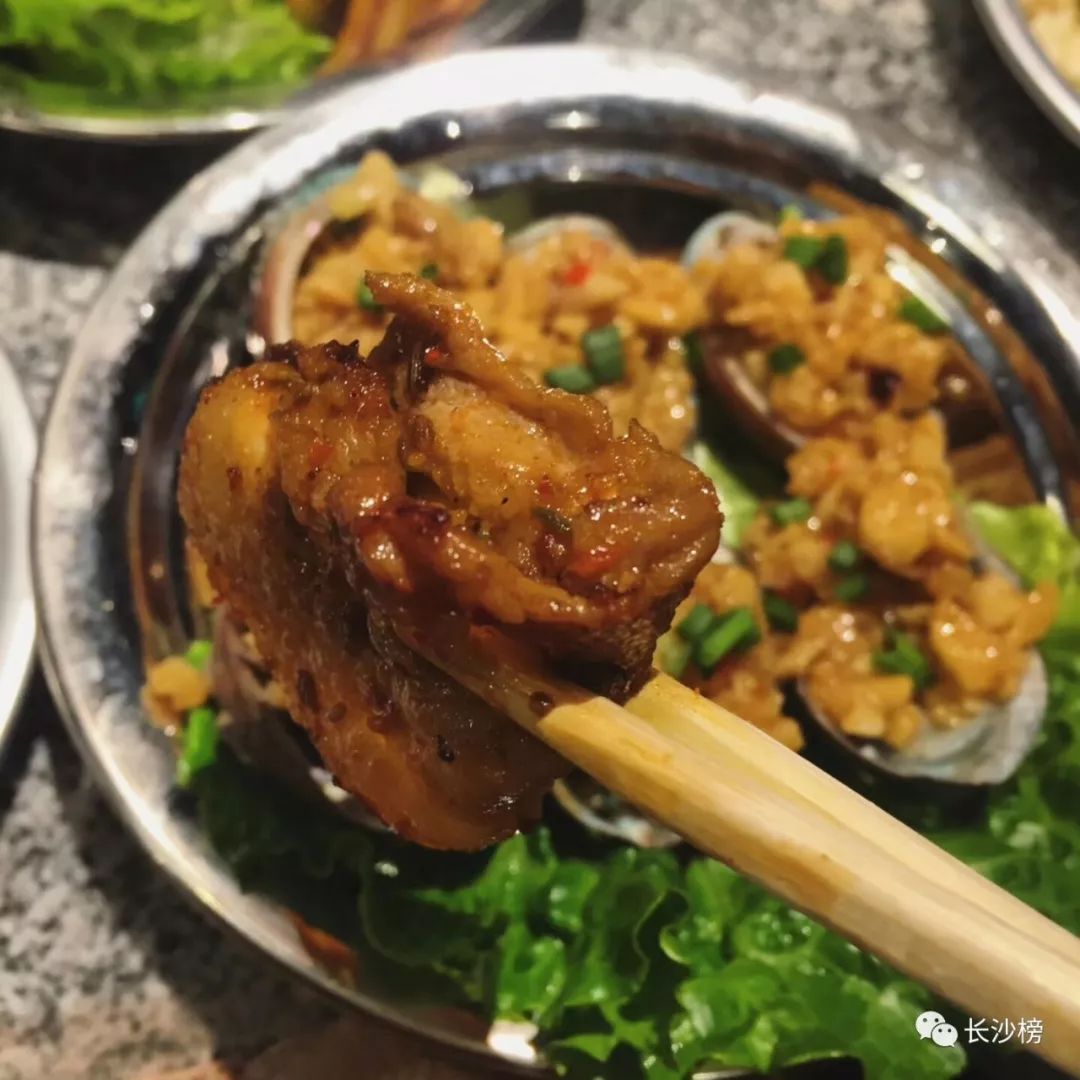 长沙最好吃的炭火烤肉,长沙地道湘派中式烤肉