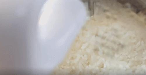 会自己做饭的锅,会自己做菜的锅