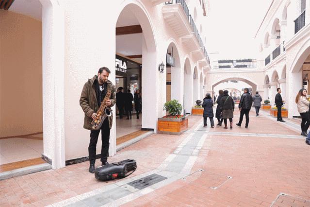 新津奥特莱斯通10号地铁吗,新津奥特莱斯购物公园开业