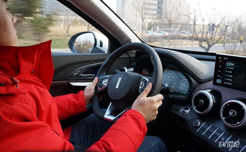 weyvv7汽车试驾,weyvv7gt新能源2020款gtphev