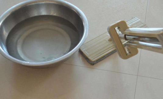 清水拖地怎么拖最好,清水拖地用什么方法最干净