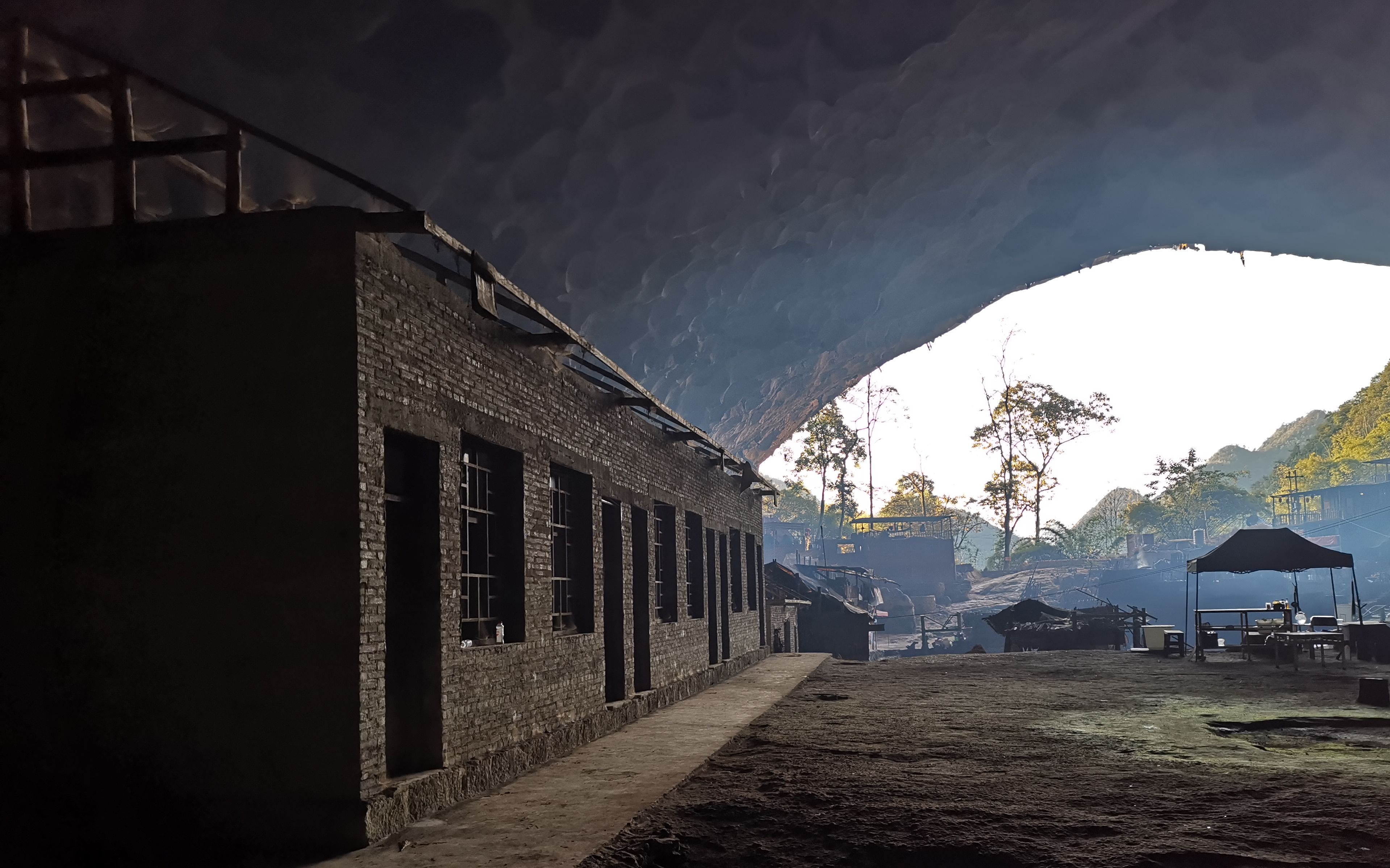 五代穴居人，一场遗世梦