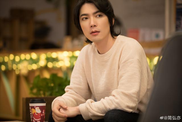 恭喜!周传雄关门弟子卡点晒照官宣结婚,女方颜值超高不输女星