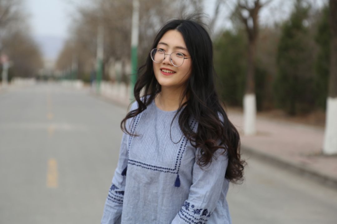 成绩能扛，颜值能打！她是从田野调查中走来的非典型学霸